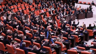 “Mülakatlar kaldırılsın” önerisi AK Parti ve MHP’nin oylarıyla reddedildi
