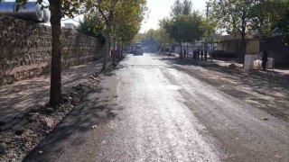 Siverek’te yol yapım çalışmaları devam ediyor
