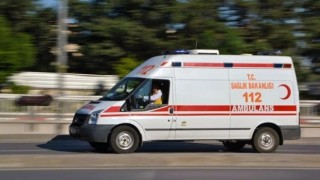 Eyyübiye’de 2 otomobil çarpıştı: 3 yaralı