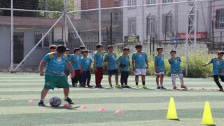 Haliliye’de futbol okulu ile genç yetenekler yetişiyor