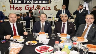 YRP Lideri Erbakan Şanlıurfa'da İftar Programına Katıldı