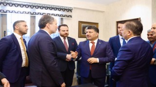 YRP Lideri Erbakan'dan Başkan Çiftçiye Baş Sağlığı Ziyaretti