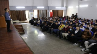 Haliliye’den Üniversite Adaylarına Moral Semineri