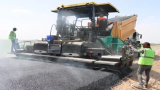 Şanlıurfa Büyükşehir Belediyesi’nden Asfalt Seferberliği: 13 İlçede Yol Atağı