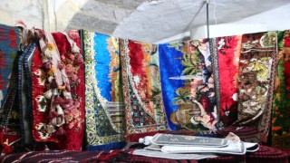 Şanlıurfa'da Yerli Turistlerin İlgi Odağı: Dokuma Kilimler