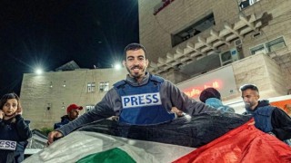 Gazze’de Rehine Takası Öncesi Çatışma: Filistinli Gazeteci Hayatını Kaybetti